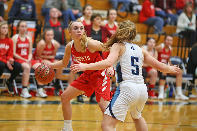 Allison Heckert led with 13 points,