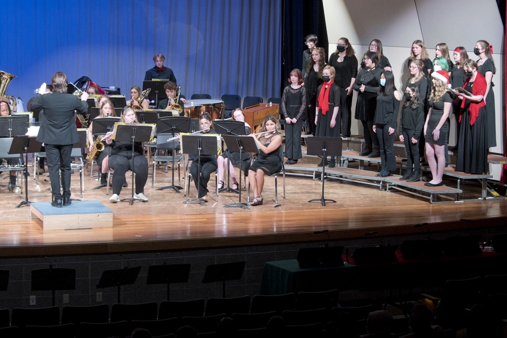 WHS Winter Gala 12-9-21 #755 - WHS Bands and Choirs (R5)