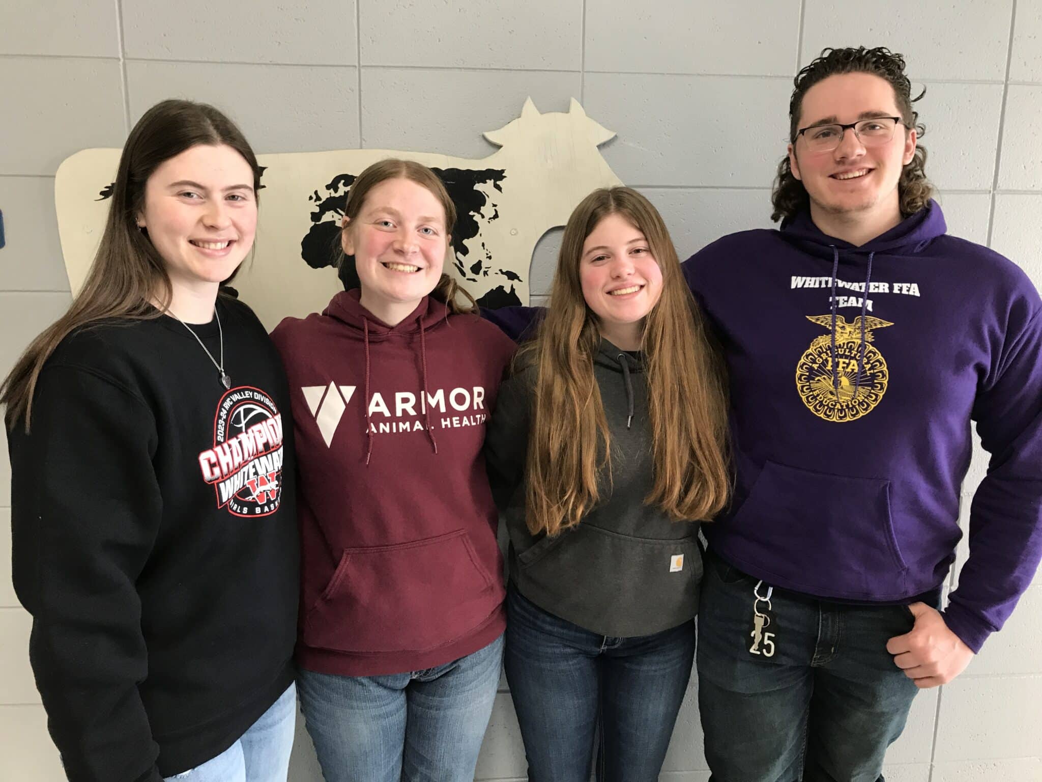 FFA Dairy Cattle Evaluation Team Qualifies for State - Whitewater Banner